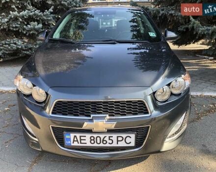 Серый Шевроле Соник, объемом двигателя 1.4 л и пробегом 85 тыс. км за 10500 $, фото 2 на Automoto.ua