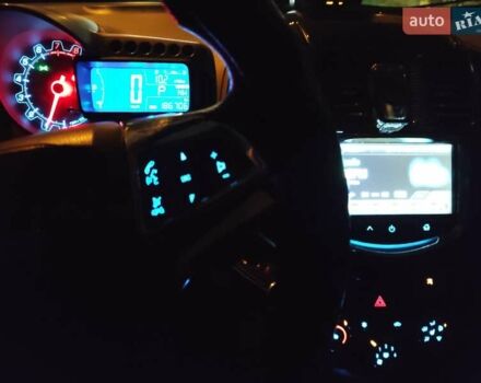 Серый Шевроле Соник, объемом двигателя 1.8 л и пробегом 220 тыс. км за 9000 $, фото 3 на Automoto.ua