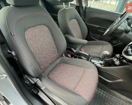 Серый Шевроле Соник, объемом двигателя 1.36 л и пробегом 46 тыс. км за 9990 $, фото 11 на Automoto.ua