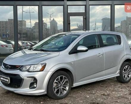 Серый Шевроле Соник, объемом двигателя 1.36 л и пробегом 46 тыс. км за 9990 $, фото 2 на Automoto.ua