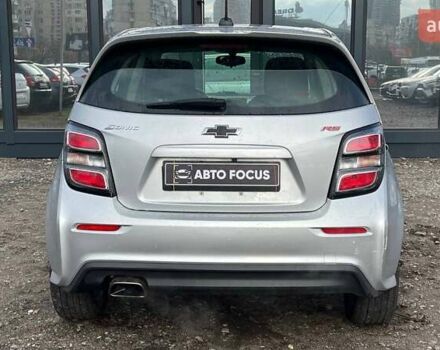 Серый Шевроле Соник, объемом двигателя 1.36 л и пробегом 46 тыс. км за 9990 $, фото 4 на Automoto.ua