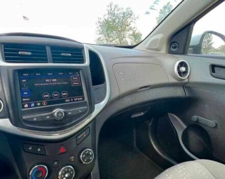 Серый Шевроле Соник, объемом двигателя 1.4 л и пробегом 33 тыс. км за 1500 $, фото 9 на Automoto.ua