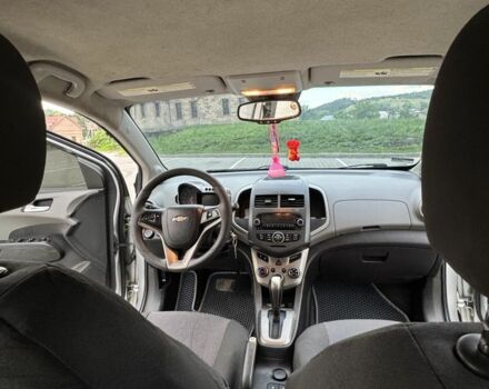 Серый Шевроле Соник, объемом двигателя 1.8 л и пробегом 251 тыс. км за 5950 $, фото 9 на Automoto.ua