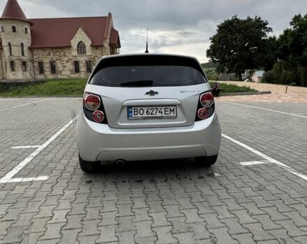 Серый Шевроле Соник, объемом двигателя 1.8 л и пробегом 251 тыс. км за 5950 $, фото 4 на Automoto.ua