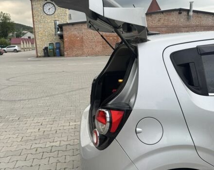 Серый Шевроле Соник, объемом двигателя 1.8 л и пробегом 251 тыс. км за 5950 $, фото 21 на Automoto.ua