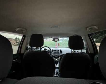 Серый Шевроле Соник, объемом двигателя 1.8 л и пробегом 251 тыс. км за 5950 $, фото 17 на Automoto.ua