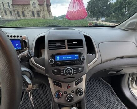 Серый Шевроле Соник, объемом двигателя 1.8 л и пробегом 251 тыс. км за 5950 $, фото 13 на Automoto.ua