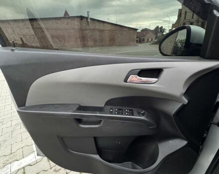 Серый Шевроле Соник, объемом двигателя 1.8 л и пробегом 251 тыс. км за 5950 $, фото 15 на Automoto.ua