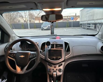 Серый Шевроле Соник, объемом двигателя 1.8 л и пробегом 300 тыс. км за 6600 $, фото 19 на Automoto.ua