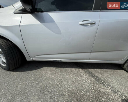 Сірий Шевроле Сонік, об'ємом двигуна 1.4 л та пробігом 226 тис. км за 5900 $, фото 14 на Automoto.ua