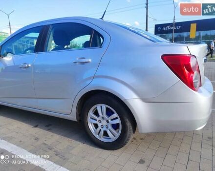 Серый Шевроле Соник, объемом двигателя 1.8 л и пробегом 174 тыс. км за 6500 $, фото 9 на Automoto.ua