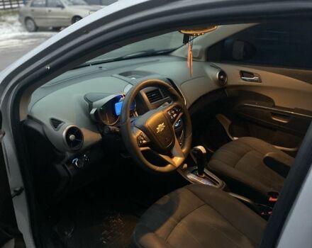 Сірий Шевроле Сонік, об'ємом двигуна 1.8 л та пробігом 220 тис. км за 7000 $, фото 5 на Automoto.ua