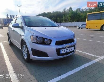 Серый Шевроле Соник, объемом двигателя 1.8 л и пробегом 174 тыс. км за 6500 $, фото 5 на Automoto.ua