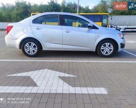 Серый Шевроле Соник, объемом двигателя 1.8 л и пробегом 174 тыс. км за 6500 $, фото 12 на Automoto.ua