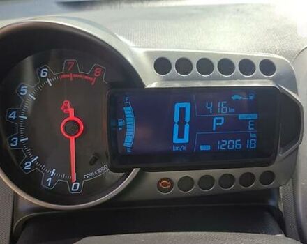 Серый Шевроле Соник, объемом двигателя 1.8 л и пробегом 121 тыс. км за 7800 $, фото 10 на Automoto.ua