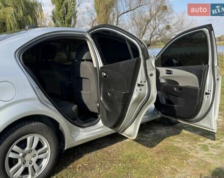 Шевроле Соник 2016 в Харькове на Automoto.ua Серый Шевроле Соник, объемом двигателя 1.8 л и пробегом 192 тыс. км за 7000 $, фото 9 на Automoto.ua