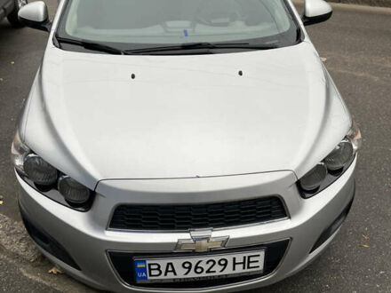 Сірий Шевроле Сонік, об'ємом двигуна 1.8 л та пробігом 147 тис. км за 5500 $, фото 1 на Automoto.ua