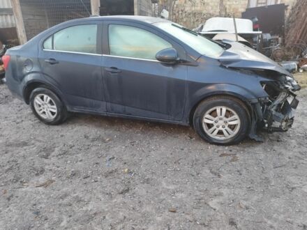 Серый Шевроле Соник, объемом двигателя 1.8 л и пробегом 87 тыс. км за 2300 $, фото 1 на Automoto.ua