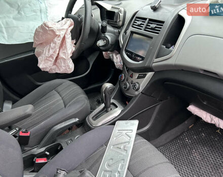 Синий Шевроле Соник, объемом двигателя 1.8 л и пробегом 87 тыс. км за 2500 $, фото 2 на Automoto.ua