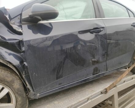 Синий Шевроле Соник, объемом двигателя 1.8 л и пробегом 87 тыс. км за 2500 $, фото 3 на Automoto.ua