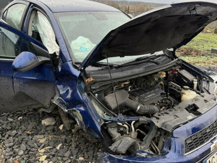 Синій Шевроле Сонік, об'ємом двигуна 1.36 л та пробігом 240 тис. км за 2400 $, фото 1 на Automoto.ua