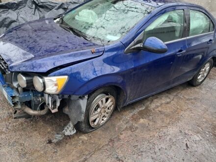 Синий Шевроле Соник, объемом двигателя 0 л и пробегом 200 тыс. км за 2900 $, фото 1 на Automoto.ua