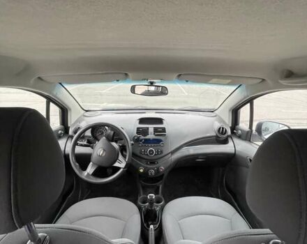 Шевроле Спарк 2010 у Києві на Automoto.ua Білий Шевроле Спарк, об'ємом двигуна 1 л та пробігом 219 тис. км за 4500 $, фото 17 на Automoto.ua