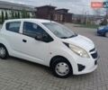 Белый Шевроле Спарк, объемом двигателя 1 л и пробегом 150 тыс. км за 4100 $, фото 1 на Automoto.ua