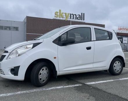 Шевроле Спарк 2010 у Києві на Automoto.ua Білий Шевроле Спарк, об'ємом двигуна 1 л та пробігом 219 тис. км за 4500 $, фото 8 на Automoto.ua