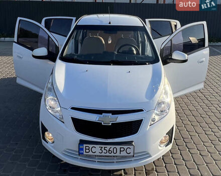 Білий Шевроле Спарк, об'ємом двигуна 1 л та пробігом 170 тис. км за 3500 $, фото 4 на Automoto.ua