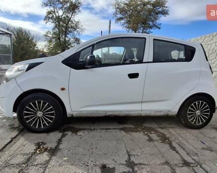 Шевроле Спарк 2011 у Александрие на Automoto.ua Білий Шевроле Спарк, об'ємом двигуна 1 л та пробігом 182 тис. км за 4000 $, фото 3 на Automoto.ua