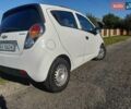 Білий Шевроле Спарк, об'ємом двигуна 1 л та пробігом 163 тис. км за 4450 $, фото 3 на Automoto.ua