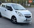 Белый Шевроле Спарк, объемом двигателя 1 л и пробегом 180 тыс. км за 3999 $, фото 1 на Automoto.ua