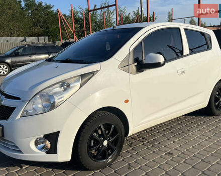 Білий Шевроле Спарк, об'ємом двигуна 1 л та пробігом 170 тис. км за 3500 $, фото 1 на Automoto.ua