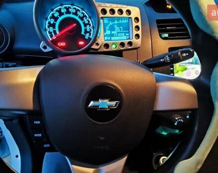 Белый Шевроле Спарк, объемом двигателя 0.99 л и пробегом 171 тыс. км за 6200 $, фото 12 на Automoto.ua