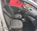 Белый Шевроле Спарк, объемом двигателя 1 л и пробегом 292 тыс. км за 4000 $, фото 2 на Automoto.ua