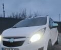 Белый Шевроле Спарк, объемом двигателя 1 л и пробегом 195 тыс. км за 5400 $, фото 1 на Automoto.ua