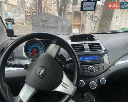 Белый Шевроле Спарк, объемом двигателя 1 л и пробегом 110 тыс. км за 3000 $, фото 9 на Automoto.ua