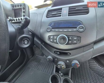 Белый Шевроле Спарк, объемом двигателя 1 л и пробегом 94 тыс. км за 4943 $, фото 9 на Automoto.ua