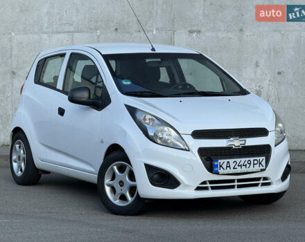 Белый Шевроле Спарк, объемом двигателя 1 л и пробегом 143 тыс. км за 3600 $, фото 1 на Automoto.ua
