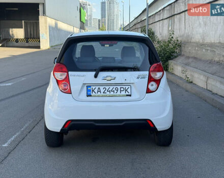 Белый Шевроле Спарк, объемом двигателя 1 л и пробегом 143 тыс. км за 3600 $, фото 22 на Automoto.ua