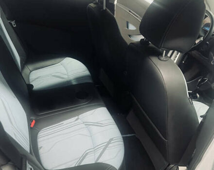 Білий Шевроле Спарк, об'ємом двигуна 0 л та пробігом 55 тис. км за 7700 $, фото 6 на Automoto.ua