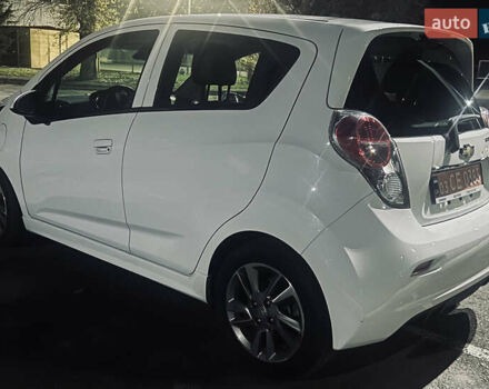 Білий Шевроле Спарк, об'ємом двигуна 0 л та пробігом 55 тис. км за 7700 $, фото 11 на Automoto.ua