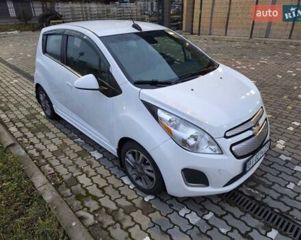 Белый Шевроле Спарк, объемом двигателя 0 л и пробегом 84 тыс. км за 6900 $, фото 1 на Automoto.ua