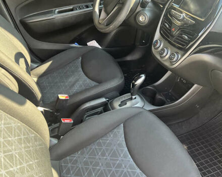 Білий Шевроле Спарк, об'ємом двигуна 1.4 л та пробігом 50 тис. км за 8500 $, фото 20 на Automoto.ua