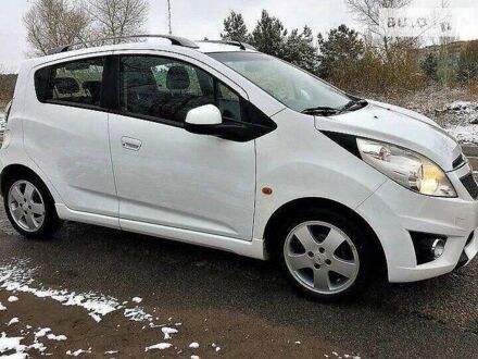 Шевроле Спарк 2010 у Миколаєві на Automoto.ua Білий Шевроле Спарк, об'ємом двигуна 1.2 л та пробігом 124 тис. км за 4900 $, фото 1 на Automoto.ua
