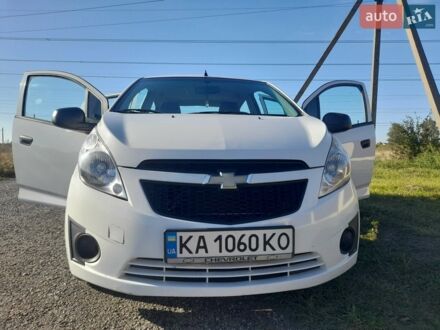 Белый Шевроле Спарк, объемом двигателя 1 л и пробегом 163 тыс. км за 4450 $, фото 1 на Automoto.ua