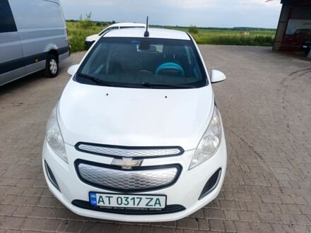 Білий Шевроле Спарк, об'ємом двигуна 0 л та пробігом 204 тис. км за 4896 $, фото 1 на Automoto.ua