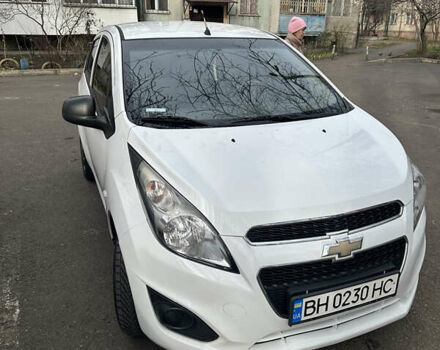 Белый Шевроле Спарк, объемом двигателя 1 л и пробегом 115 тыс. км за 3800 $, фото 1 на Automoto.ua