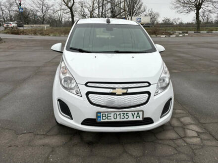 Белый Шевроле Спарк, объемом двигателя 0 л и пробегом 78 тыс. км за 10000 $, фото 1 на Automoto.ua